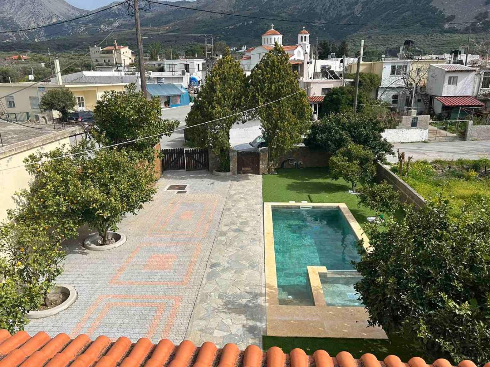 Marios House Emparos