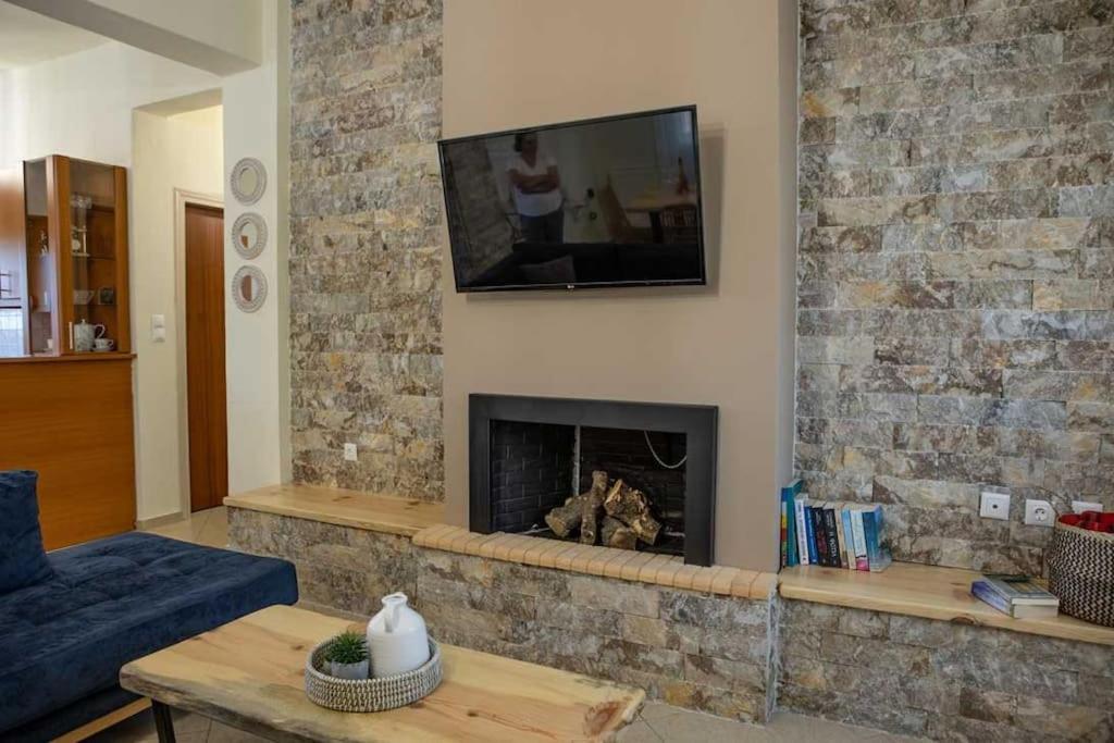 Marios House Apartment Emparos